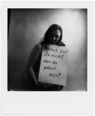 Starke Frauen Projekt - Stefanie / Menschen / polaroid,analog,analogphotography,fineart,analogfotografie,woman,womanportrait,frauen,frauenportrait