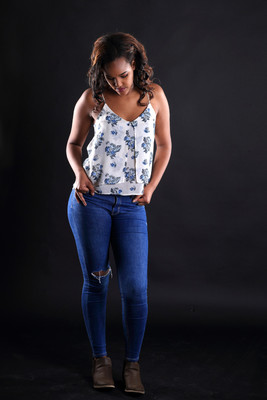 Blue Jeans / Menschen / burundi,diefotolounge,beauty,longhair