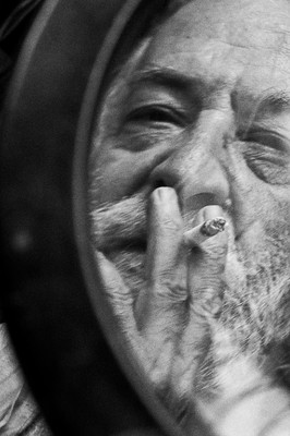 » #3/5 « / Smoking in Georgia / Blog post by <a href="https://strkng.com/en/photographer/franz+von+o-/">Photographer Franz von O.</a> / 2021-08-18 19:43 / Portrait