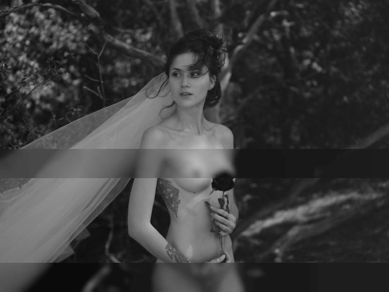 waiting bride / Fine Art  photography by Photographer Andreas Ebner ★1 | STRKNG