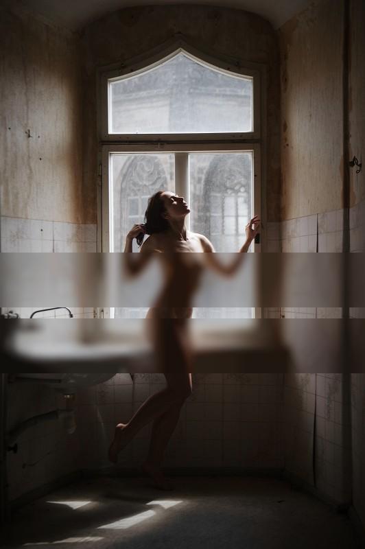 I carry the news of darkness and hope / Nude  Fotografie von Model Marina tells you ★5 | STRKNG