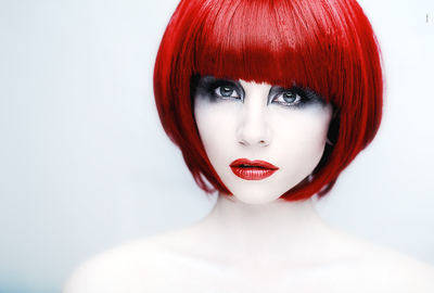 Seraphine, red. / People  photography by Photographer Dino Mari ★7 | STRKNG