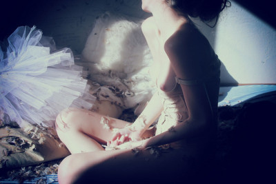 Feathers / Mood  photography by Photographer Fabrizia Milia ★14 | STRKNG