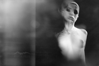 Retinal Mist / Abstrakt  Fotografie von Model Triz Täss ★38 | STRKNG