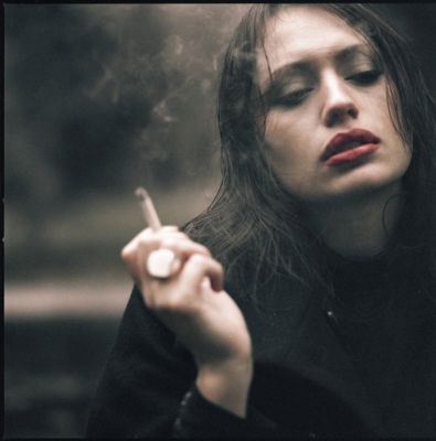 everything but the girl / Portrait  photography by Photographer 4spo ★3 | STRKNG