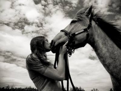 Love / Black and White  photography by Photographer Photographe de Sherbrooke ★2 | STRKNG
