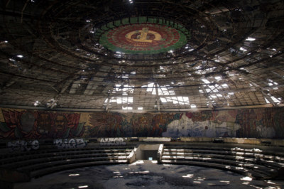 Inside the Headquarters / Abandoned places  photography by Photographer eLe_NoiR ★2 | STRKNG