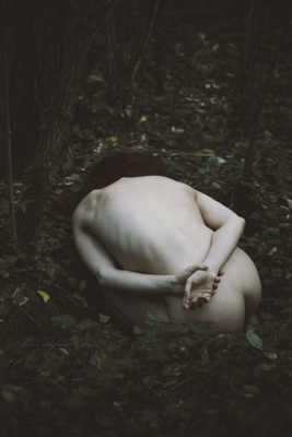 Sturm und Drang / Nude  photography by Model Margherita ★17 | STRKNG