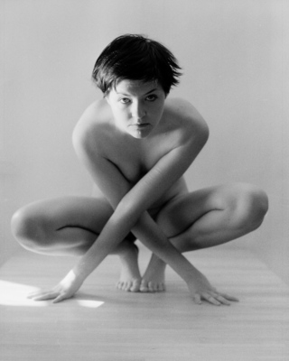 Table Nudes: Elena / Nude  Fotografie von Fotograf Hendrik Krönert | STRKNG