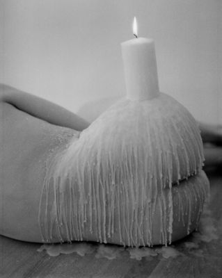 human candlestick / Nude  Fotografie von Fotograf Hendrik Krönert | STRKNG