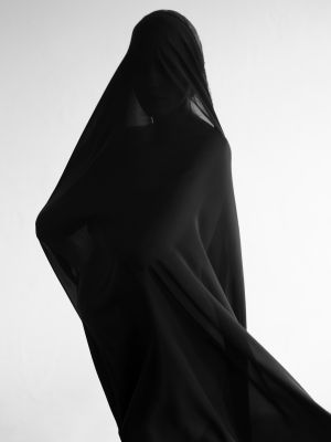 Tina, Juni 2022 / Abstract  photography by Photographer Henning Bruns ★12 | STRKNG