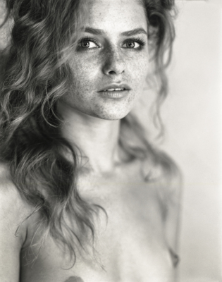 Julia / Nude  photography by Photographer Johan Verhulst ★14 | STRKNG