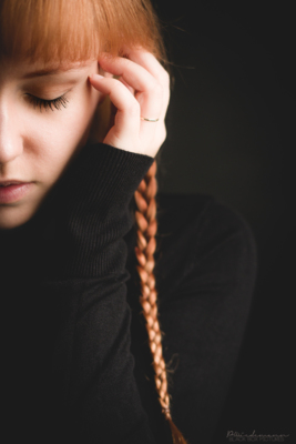 my inner thoughts / Portrait  photography by Model Anna Wiedemann ★23 | STRKNG
