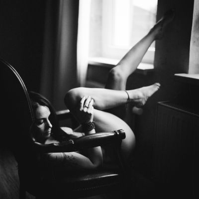 Yvette I 2019 / Nude  photography by Photographer Axel Schneegass ★43 | STRKNG