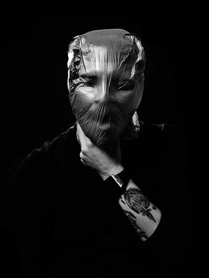 untitled / Performance  photography by Photographer Maure ★4 | STRKNG