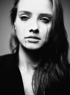 Portrait  photography by Photographer Maure ★4 | STRKNG