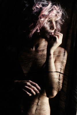 Inès / Nude  photography by Photographer Lionel Pesqué ★3 | STRKNG