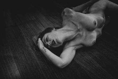 Soso / Nude  photography by Photographer Corwin Pixel ★6 | STRKNG