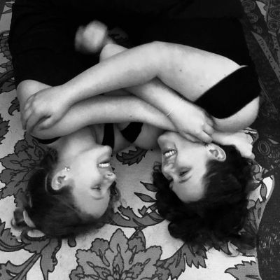 Friends / Black and White  photography by Photographer Kim Soles | STRKNG