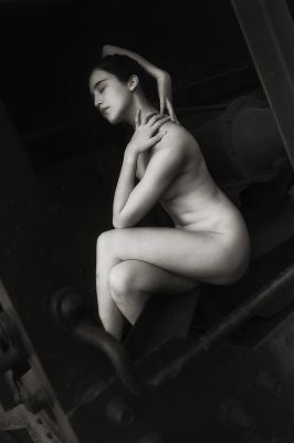 Ahna on Train / Nude  photography by Photographer Photo_Wink ★7 | STRKNG
