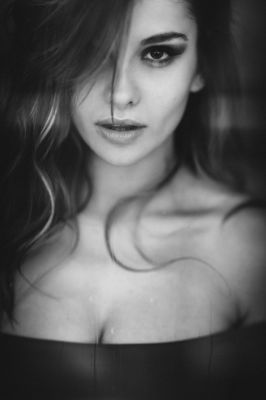 Portrait  photography by Model peculiar.mind ★30 | STRKNG