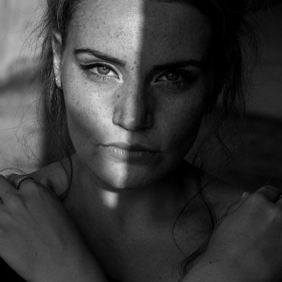 wicked game / Portrait  photography by Photographer Sanna Dimario ★2 | STRKNG