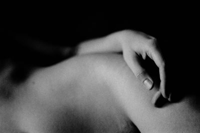 Soft skin / Nude  photography by Photographer by the sea ★5 | STRKNG