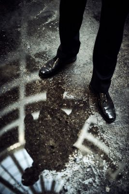 Men In Black / Cityscapes  photography by Photographer Oliver Viaña ★3 | STRKNG