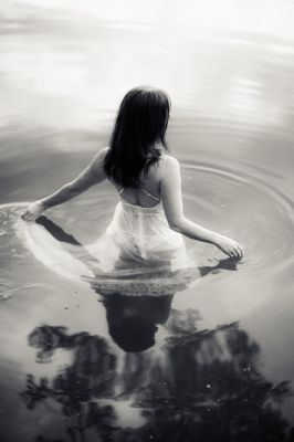 seclusion / Black and White  photography by Photographer Heinz Hagenbucher ★3 | STRKNG