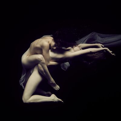 Aqua Ingravitas 8 / Nude  photography by Photographer Jose G Cano ★10 | STRKNG