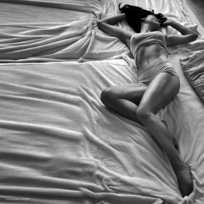 Games / Black and White  photography by Model Deam | STRKNG