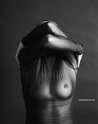 Homo Anonymous / Nude  Fotografie von Fotograf Paul van Bueren ★8 | STRKNG
