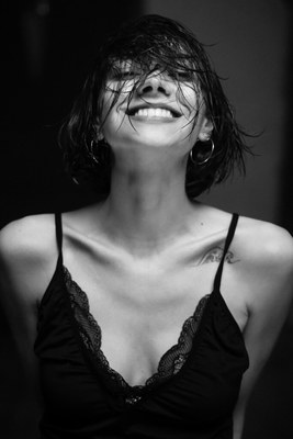 Irina / Portrait  photography by Photographer Cologne Boudoir ★33 | STRKNG