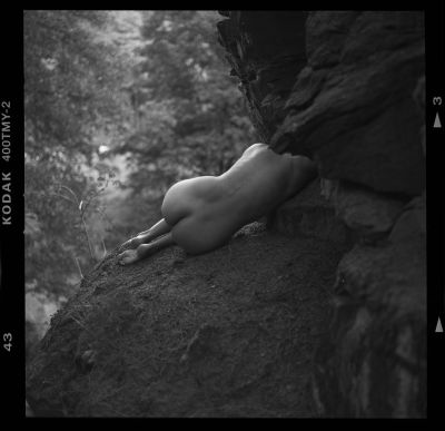 Nude in nature / Nude  photography by Model Susanna MV ★10 | STRKNG