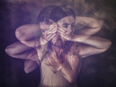 Torn / Portrait  photography by Model Andrea ★2 | STRKNG