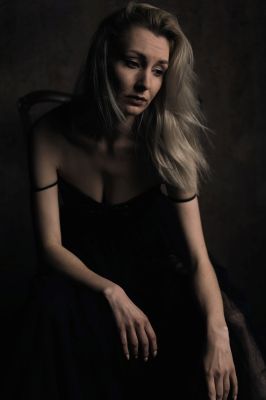 Portrait  photography by Photographer Caleb Claxton Hale | STRKNG