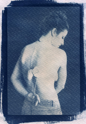 » #1/8 « / cyanotype / Blog-Beitrag von <a href="https://martinagrabinsky.strkng.com/de/">Fotografin Martina Grabinsky</a> / 16.01.2022 11:06