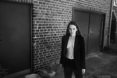 » #2/6 « / B R I C K S / Blog post by <a href="https://strkng.com/en/photographer/carpe+lucem/">Photographer Carpe Lucem</a> / 2021-11-06 14:02 / Fine Art