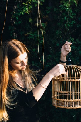 » #3/8 « / No birds in the sky / Blog post by <a href="https://strkng.com/en/photographer/i%C3%B1aki+folgado/">Photographer Iñaki Folgado</a> / 2020-11-06 20:11 / Portrait