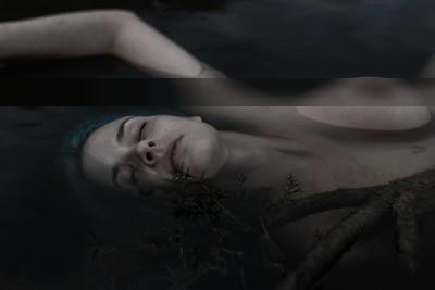 Venus | Ophelia / Nude / ophelia,isi,chaosisi,leipzig,dunkeltraum,venus,akt,nude,nudeart,water,wasser,lake,see,lakeside