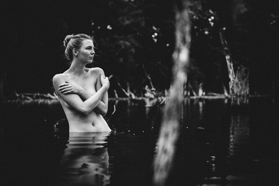 » #3/9 « / Wasserberührung / Blog post by <a href="https://strkng.com/en/photographer/sinnlicht-fotografie/">Photographer Sinnlicht-Fotografie</a> / 2019-08-02 18:35