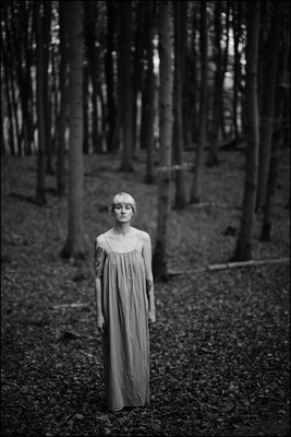 » #6/9 « / Frieda / Blog post by <a href="https://kaimueller.strkng.com/en/">Photographer Kai Mueller</a> / 2022-12-28 17:01 / Portrait