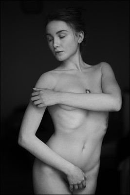 » #9/9 « / Bogdana / Blog post by <a href="https://kaimueller.strkng.com/en/">Photographer Kai Mueller</a> / 2024-01-02 19:10 / Nude