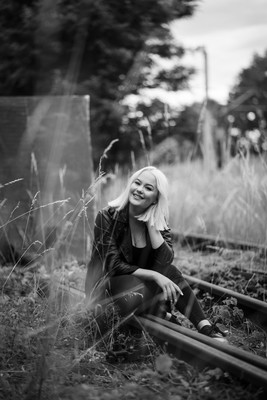 » #5/8 « / Graduation Shooting / Blog post by <a href="https://strkng.com/en/photographer/sven+hasper/">Photographer Sven Hasper</a> / 2020-08-13 22:12 / Portrait / #corona