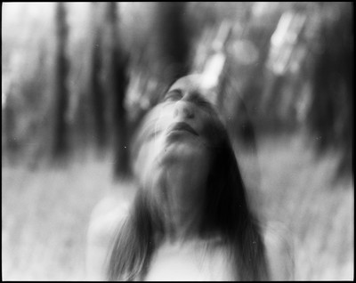 » #5/7 « / Blog post by <a href="https://annafoersterling.strkng.com/en/">Photographer Anna Försterling</a> / 2018-09-02 22:16 / Fine Art / fineart,analogue,doubleexposure,blackandwhite,dark,emotional,portrait