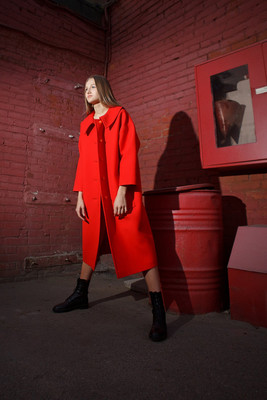 » #6/9 « / Red is new red / Blog post by <a href="https://strkng.com/en/photographer/dewframe/">Photographer DEWFRAME</a> / 2020-05-05 22:13