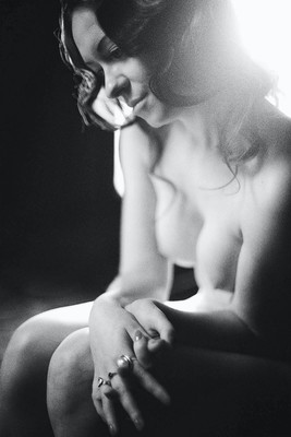 In the Mood / Nude / cinema,vintage,retro,portrait,nude,blackandwhite,bnw,mood,beauty,backlight