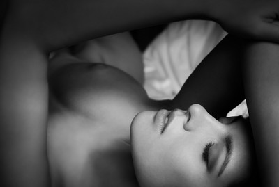 Sleeping Beauty / Fine Art / bed,beauty,sleep,sleeping,lips,face,body