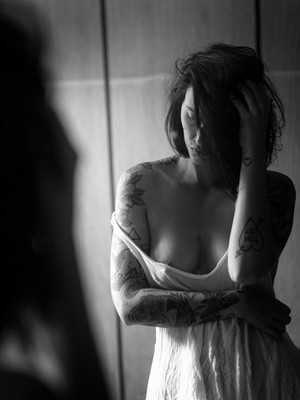 » #1/4 « / The Mirror / Blog post by <a href="https://strkng.com/en/photographer/wolf+anders+photography/">Photographer Wolf Anders Photography</a> / 2020-07-14 11:25