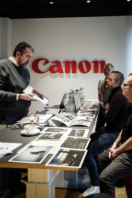» #1/7 « / Canon Profifoto New Talent Award 2020 / Blog post by <a href="https://strkng.com/en/photographer/leila+hichri/">Photographer Leila Hichri</a> / 2020-02-08 11:10